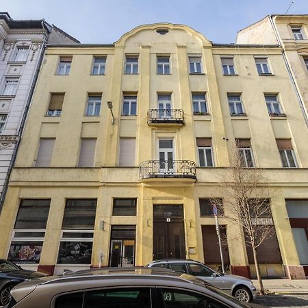 Bpr Simply Azure Apartment Budapest Esterno foto