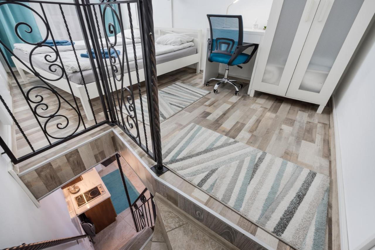 Bpr Simply Azure Apartment Budapest Esterno foto