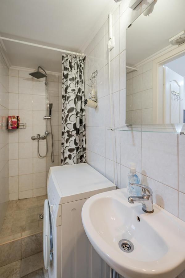 Bpr Simply Azure Apartment Budapest Esterno foto