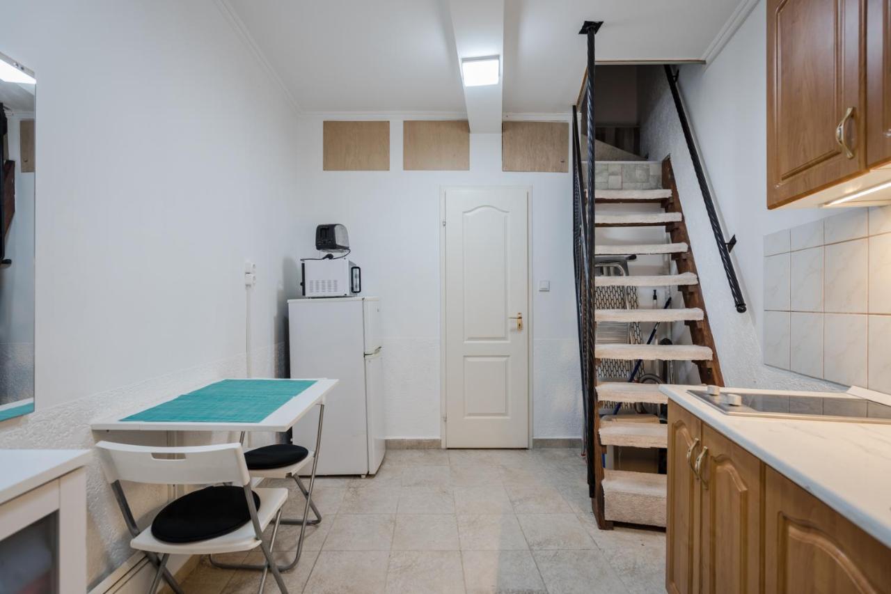 Bpr Simply Azure Apartment Budapest Esterno foto