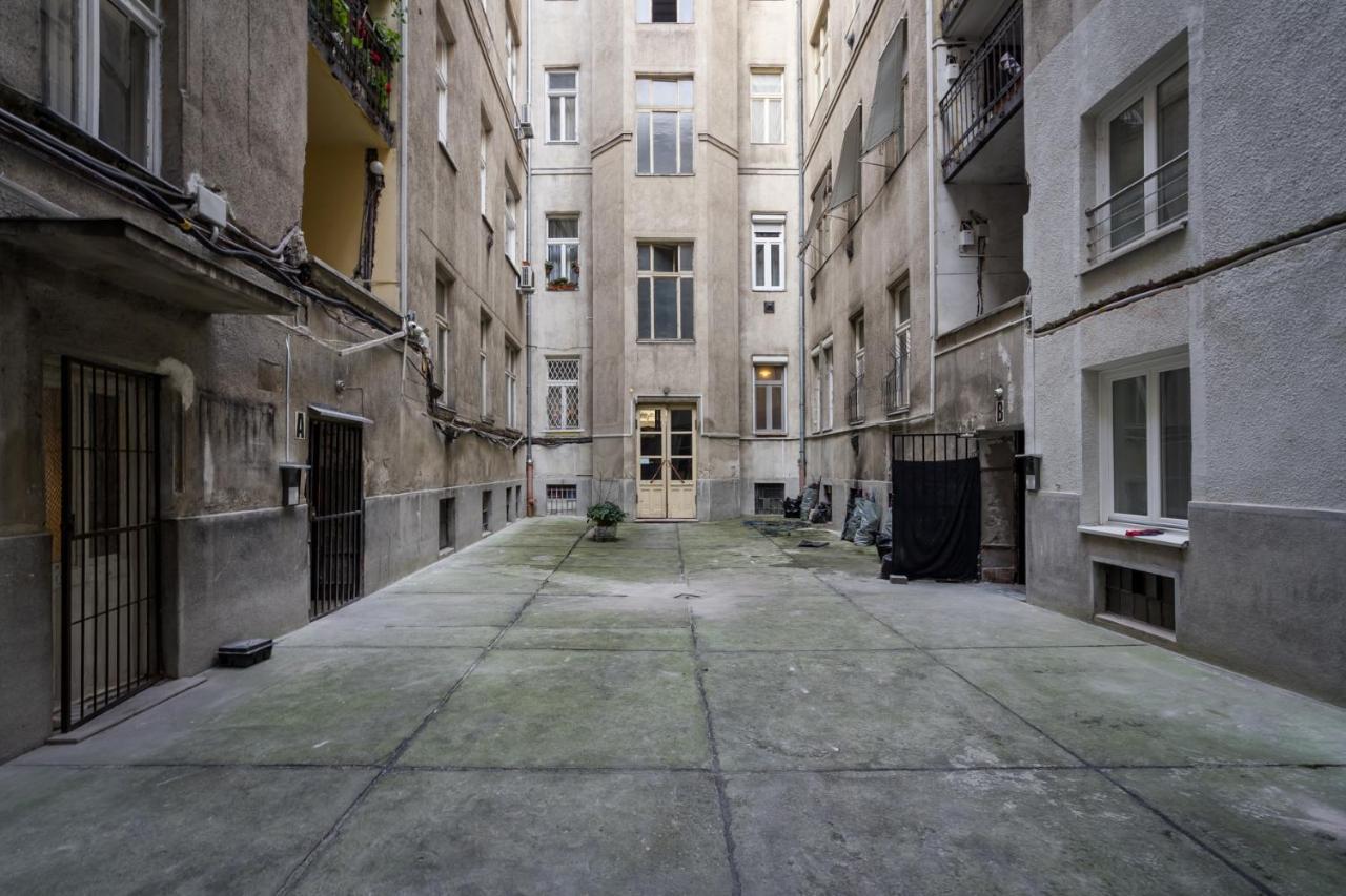 Bpr Simply Azure Apartment Budapest Esterno foto